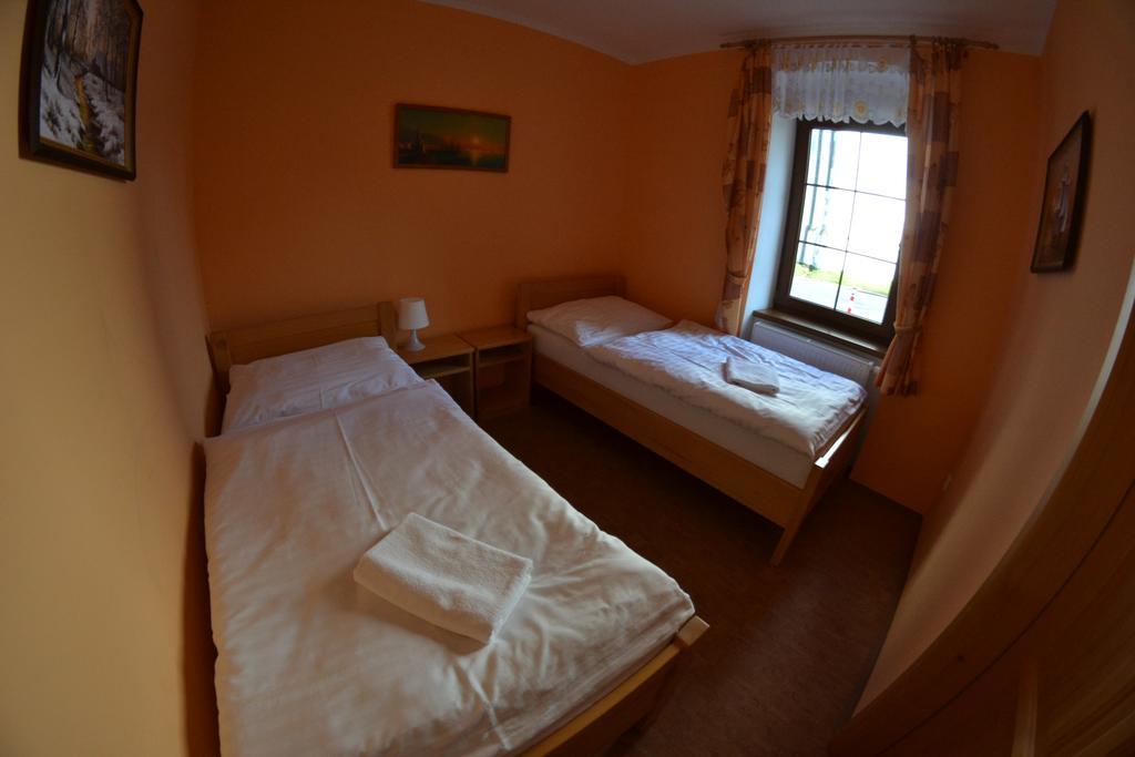 Apartmány U Jezera Na Náměstí Frymburk Exterior foto