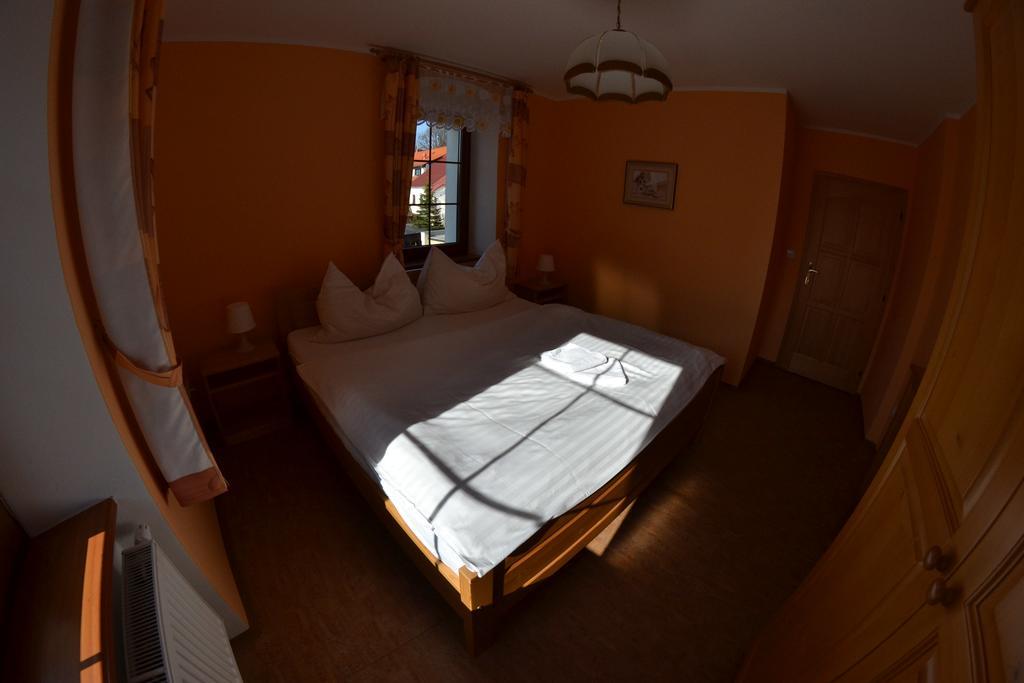 Apartmány U Jezera Na Náměstí Frymburk Exterior foto