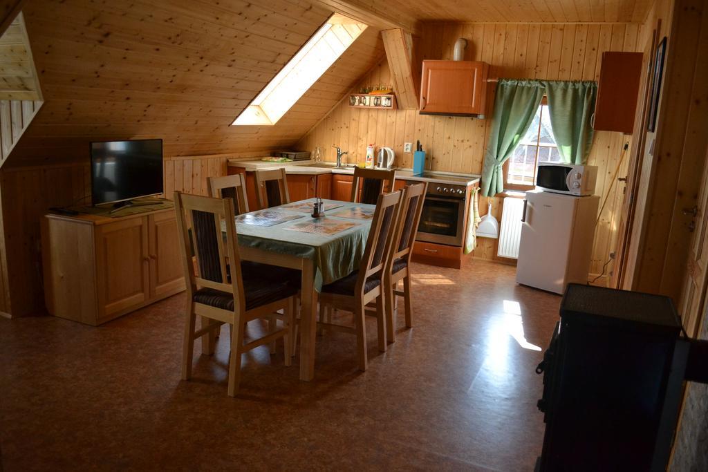 Apartmány U Jezera Na Náměstí Frymburk Exterior foto