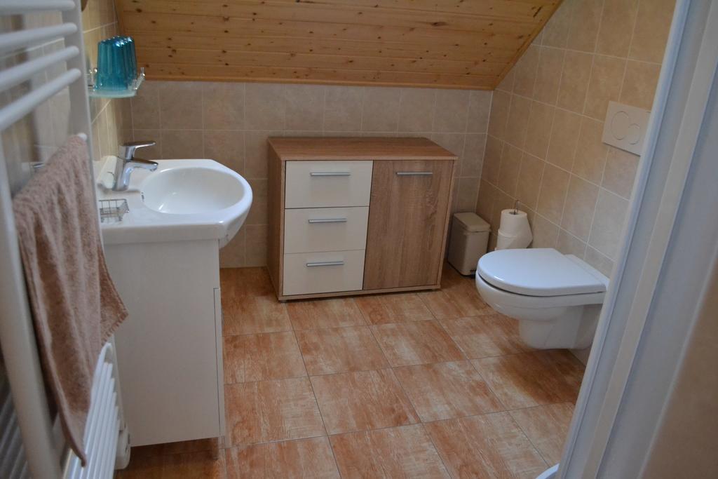 Apartmány U Jezera Na Náměstí Frymburk Exterior foto